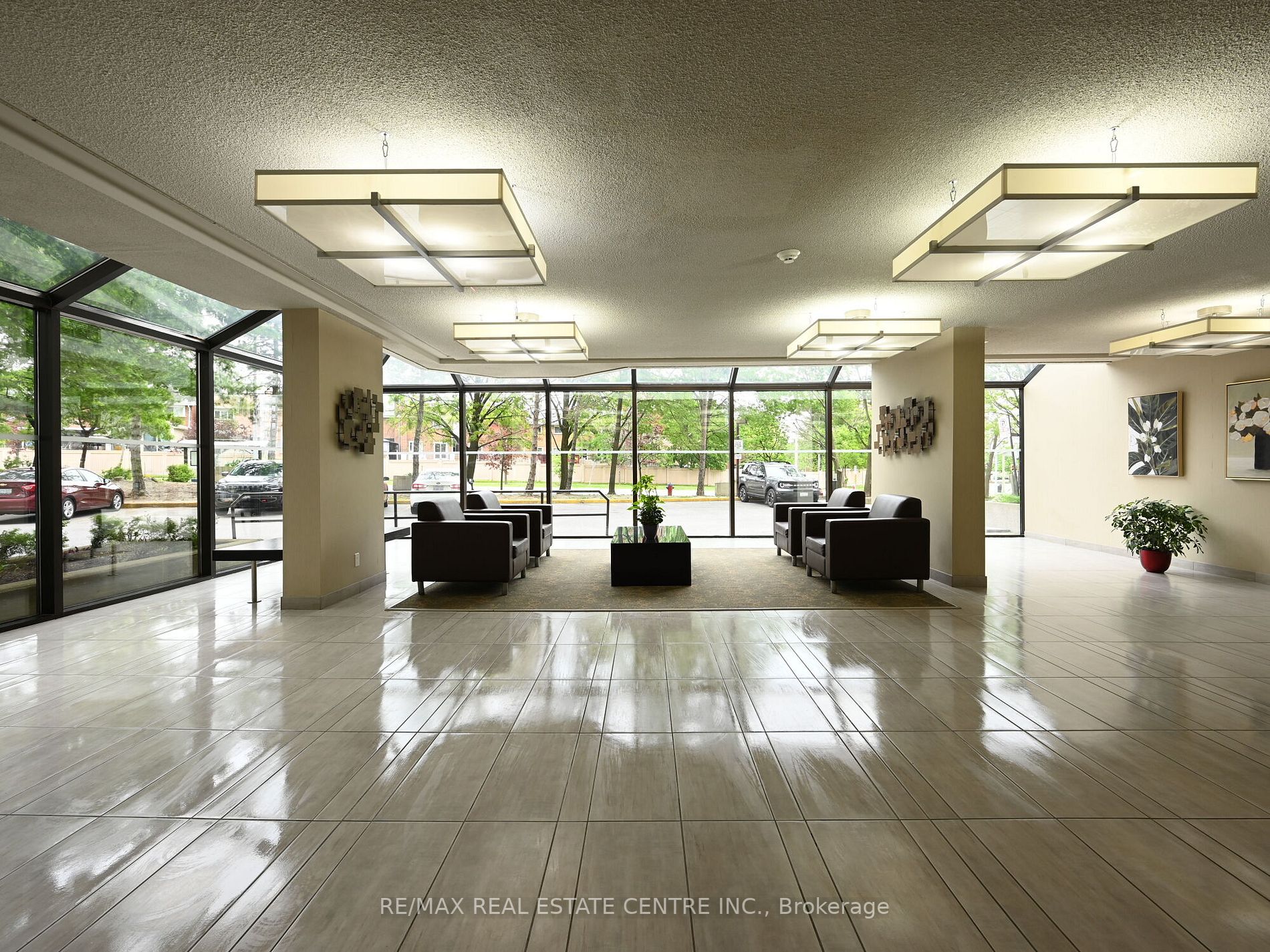 Listing W6043648 - Large Photo # 4