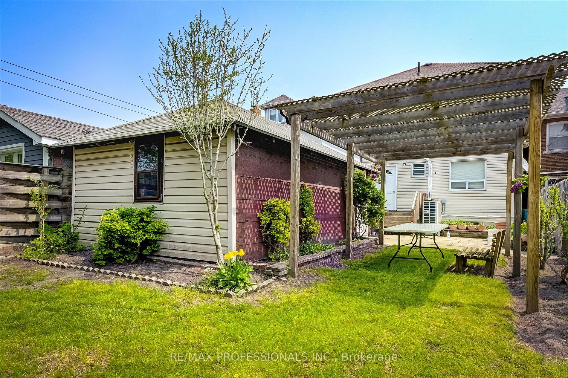 636 Runnymede Road