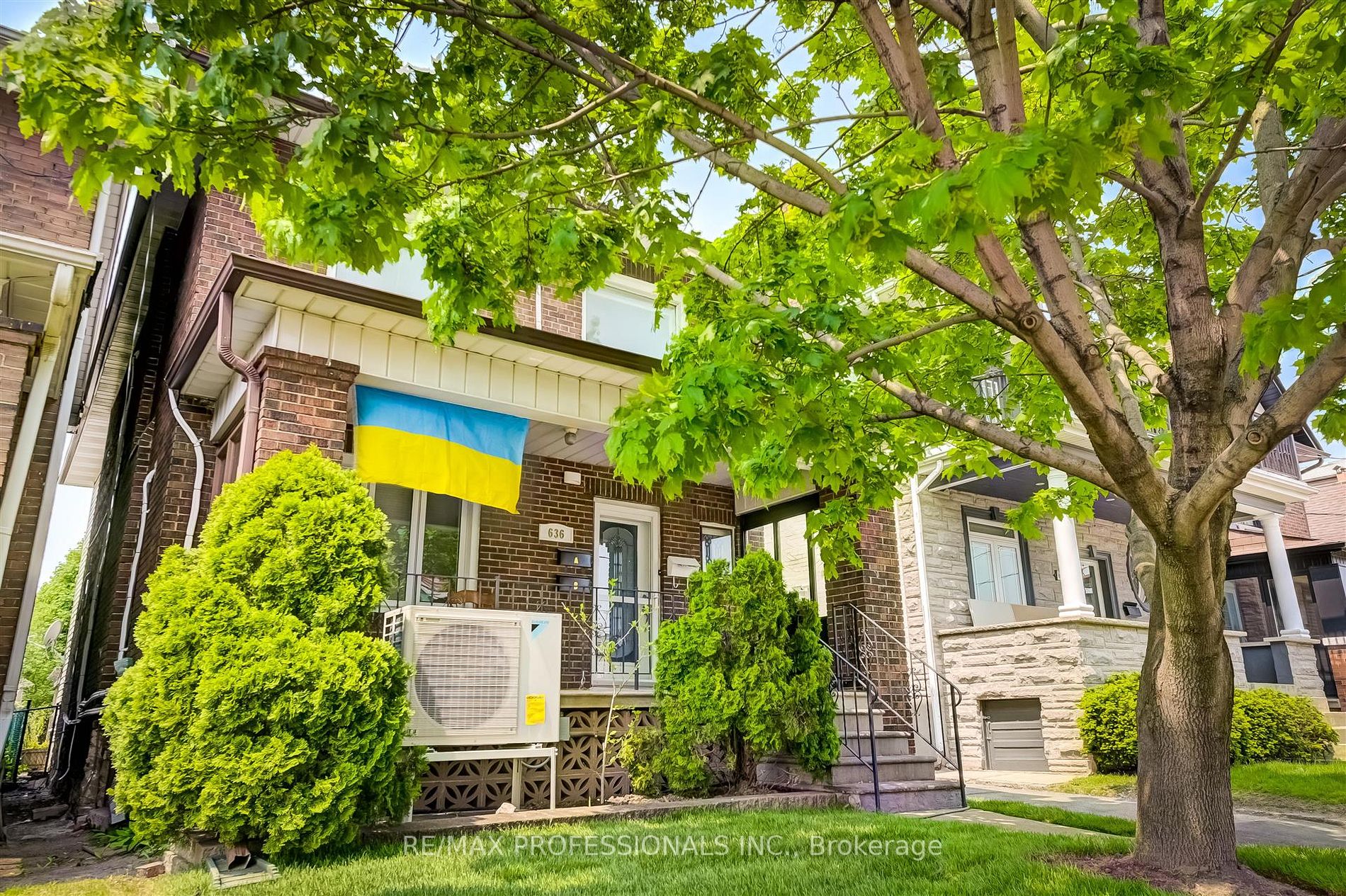 636 Runnymede Road