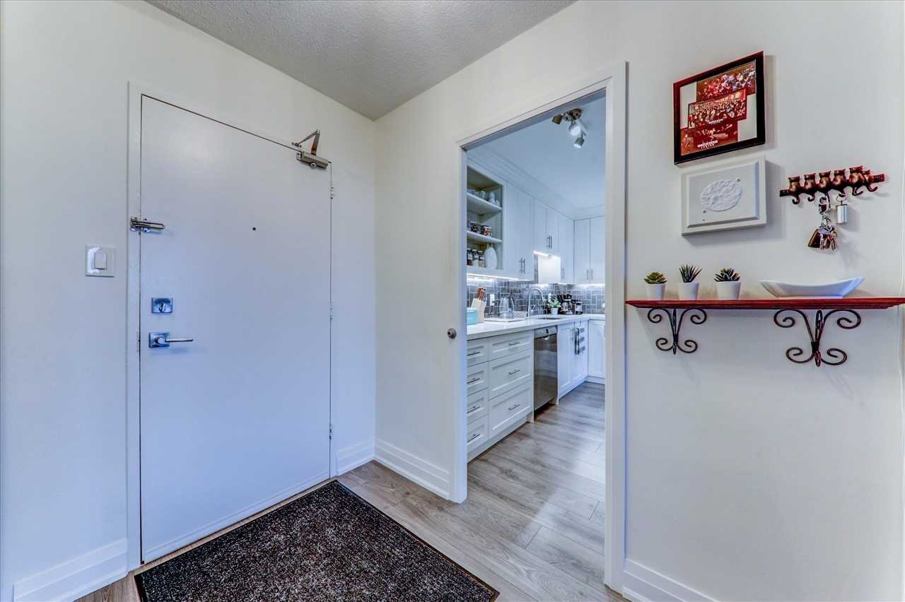 Listing W6043933 - Large Photo # 9