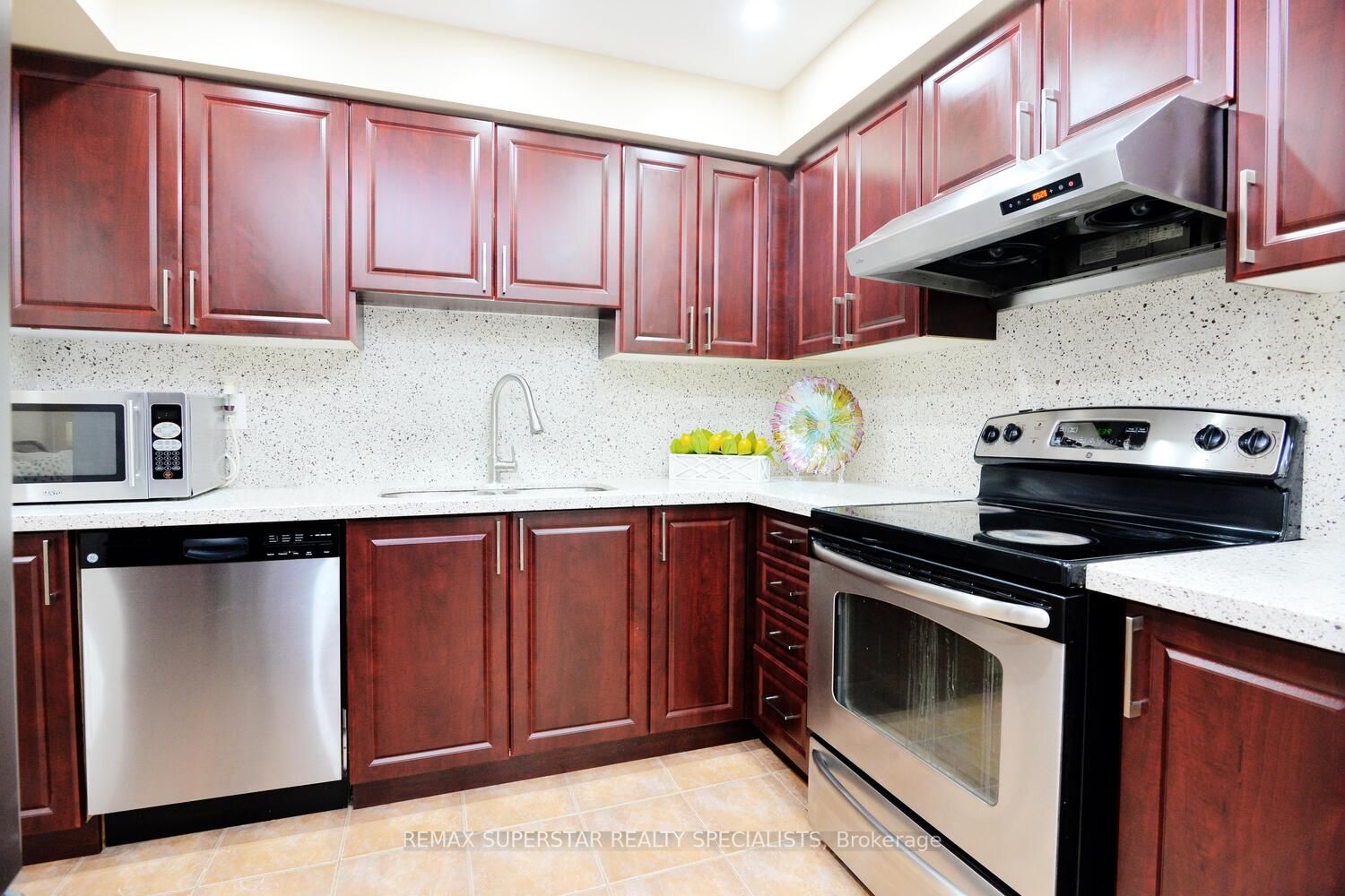 Listing W6043940 - Large Photo # 11