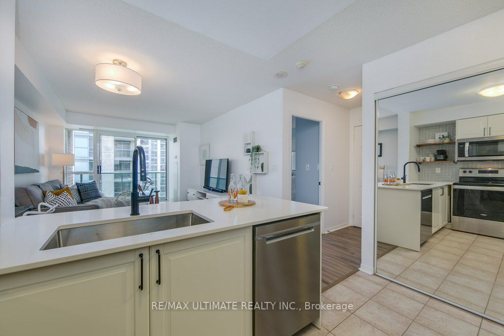 Listing W6044008 - Large Photo # 14