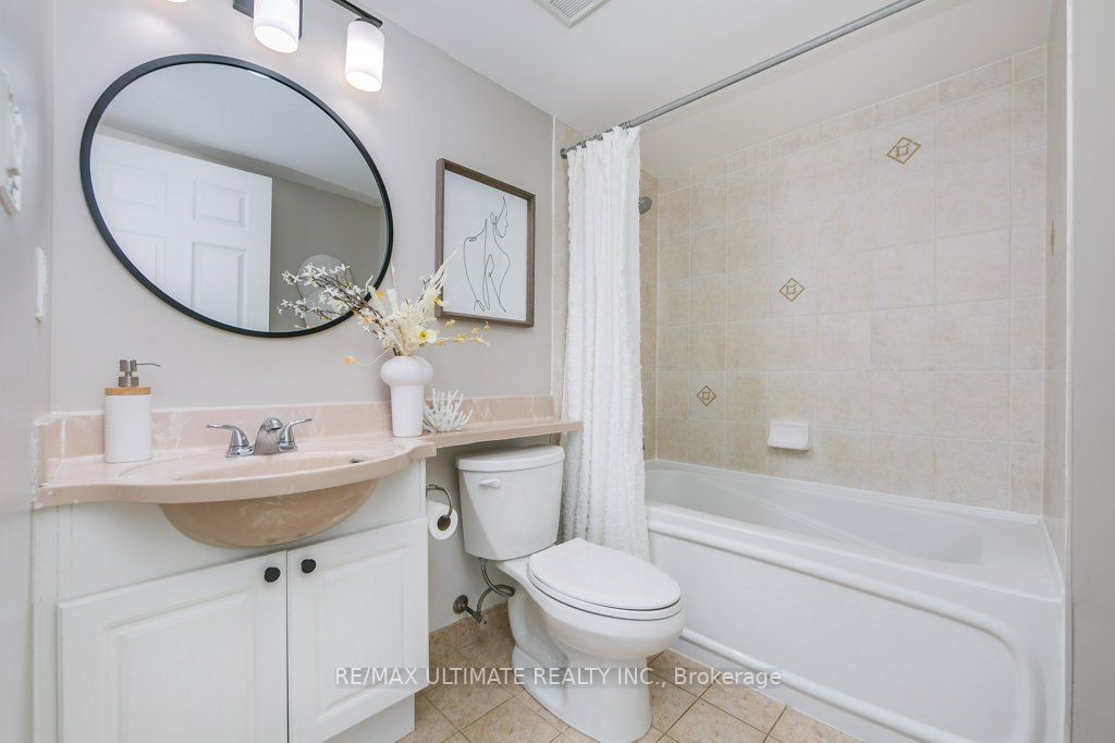 Listing W6044008 - Large Photo # 17
