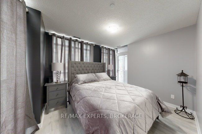 251 Manitoba St, #101