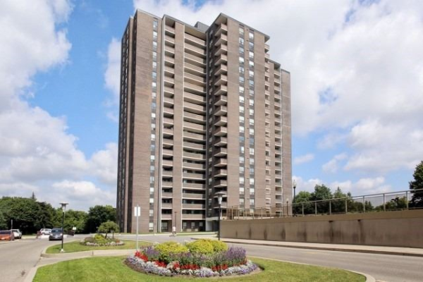 1535 Lakeshore Rd E, Mississauga
