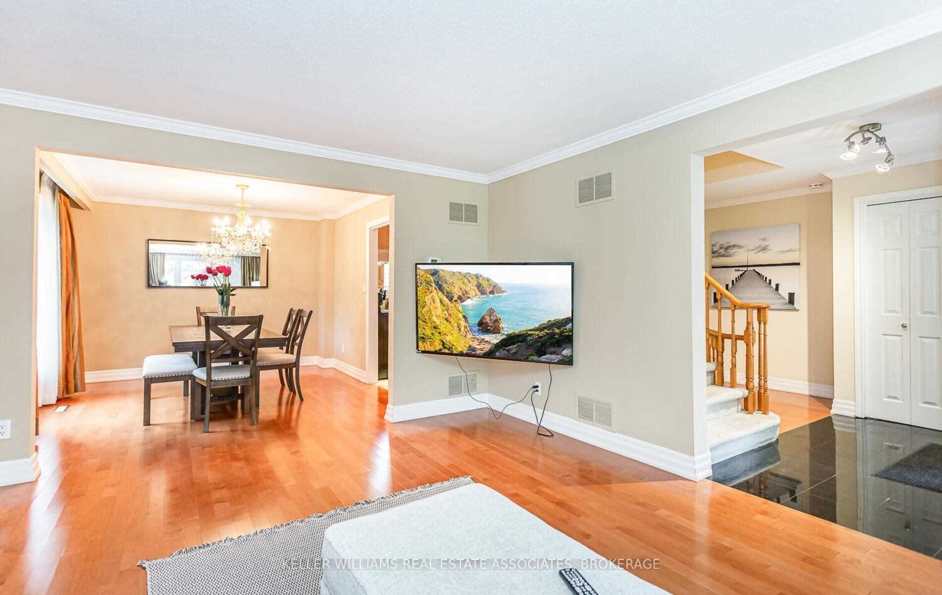1099 Caldwell Ave