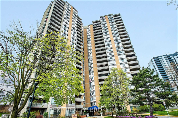 10 Martha Eaton Way, Toronto