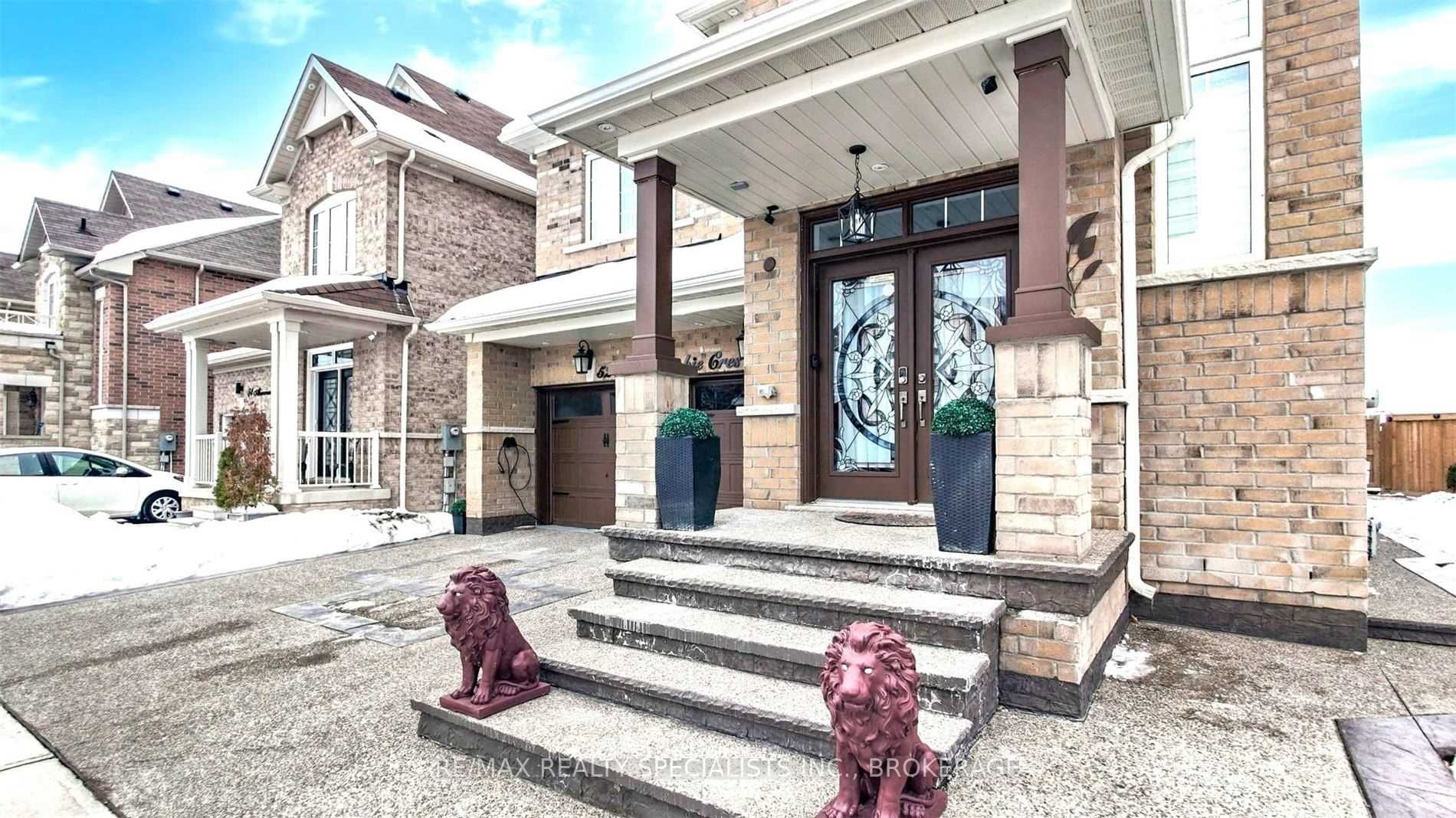 52 Abercrombie Crescent