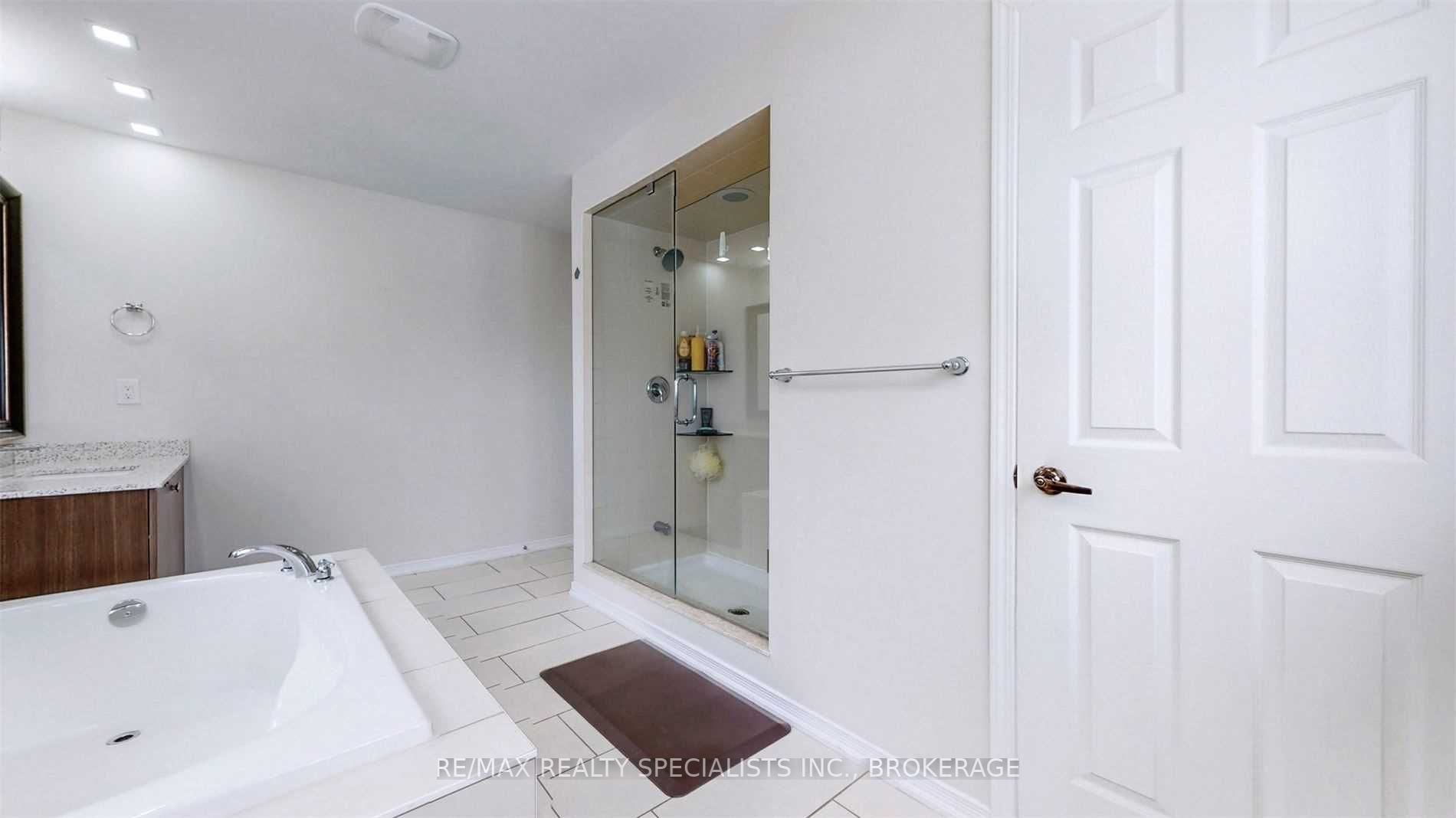 52 Abercrombie Crescent