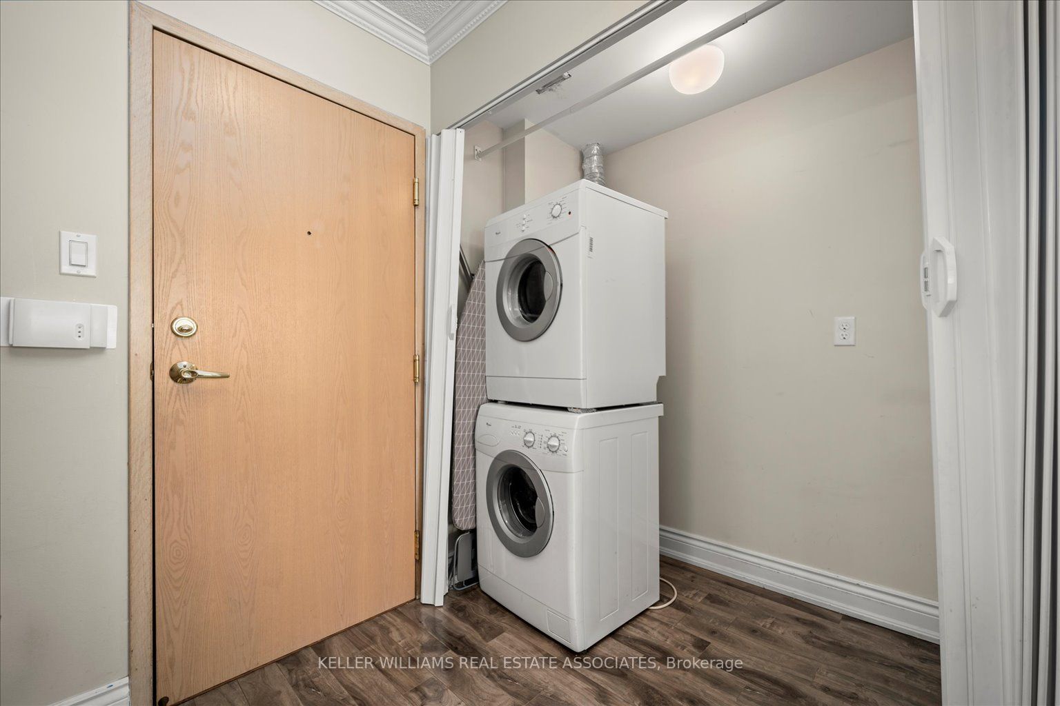 Listing W6046176 - Large Photo # 14