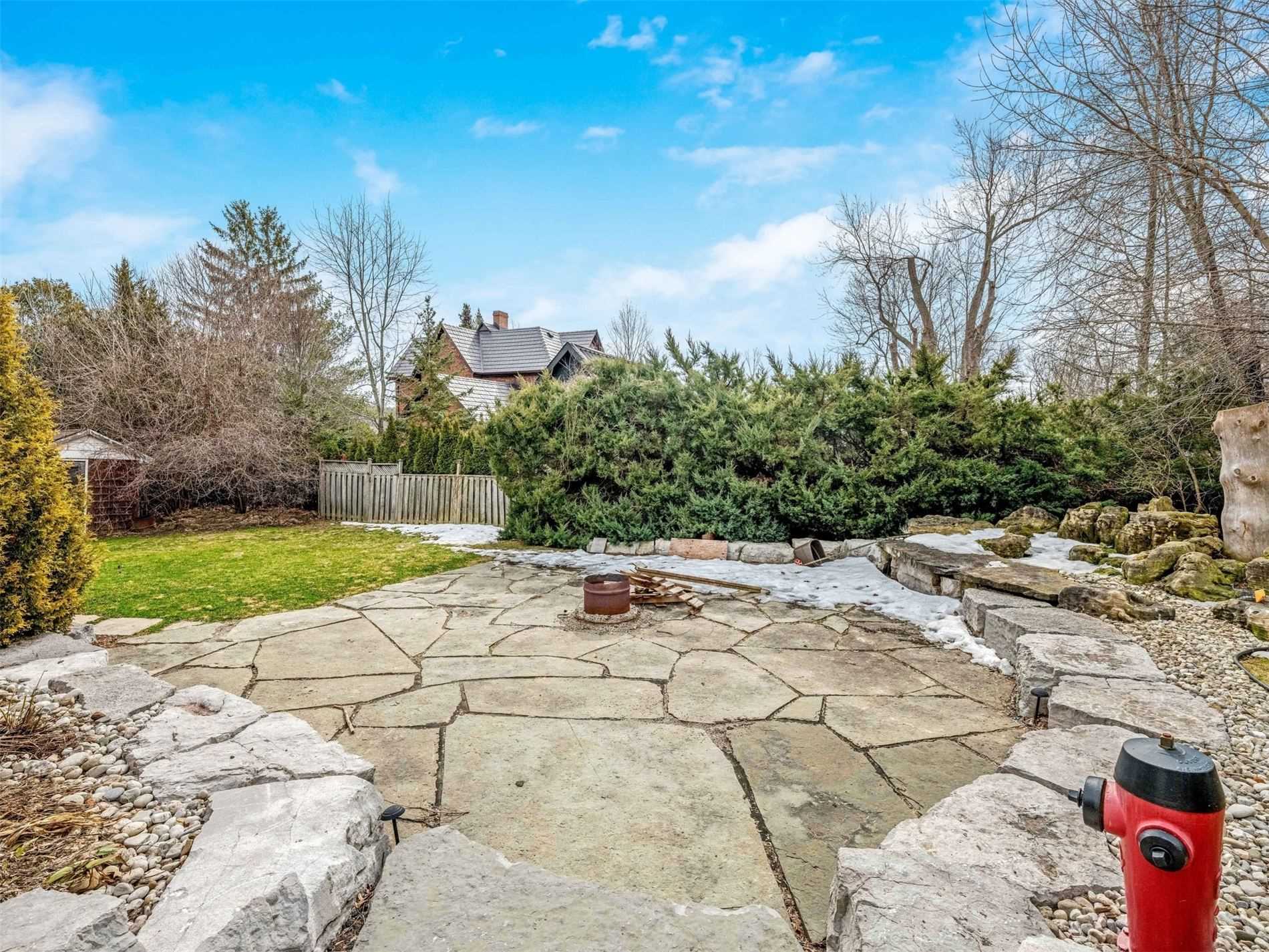 17 Glen Crescent Drive