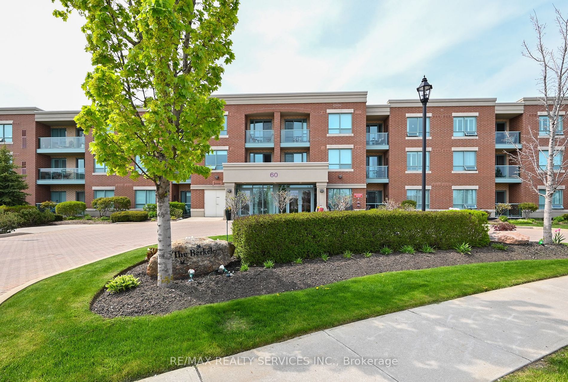 Listing W6046400 - Large Photo # 2