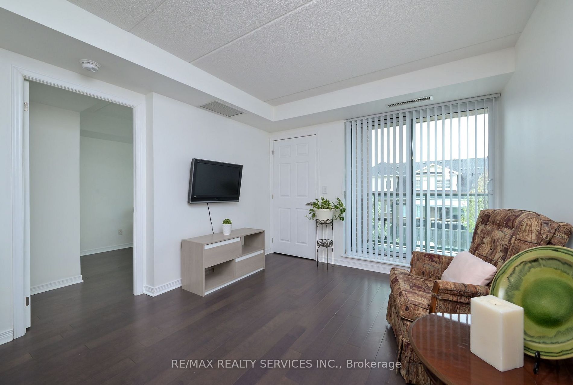 Listing W6046400 - Large Photo # 12