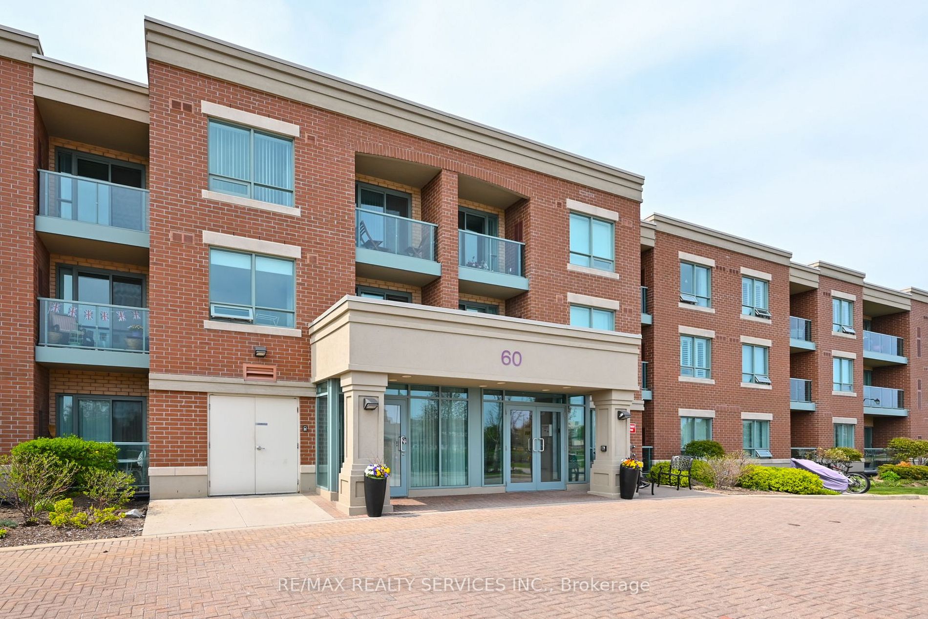 Listing W6046400 - Large Photo # 3