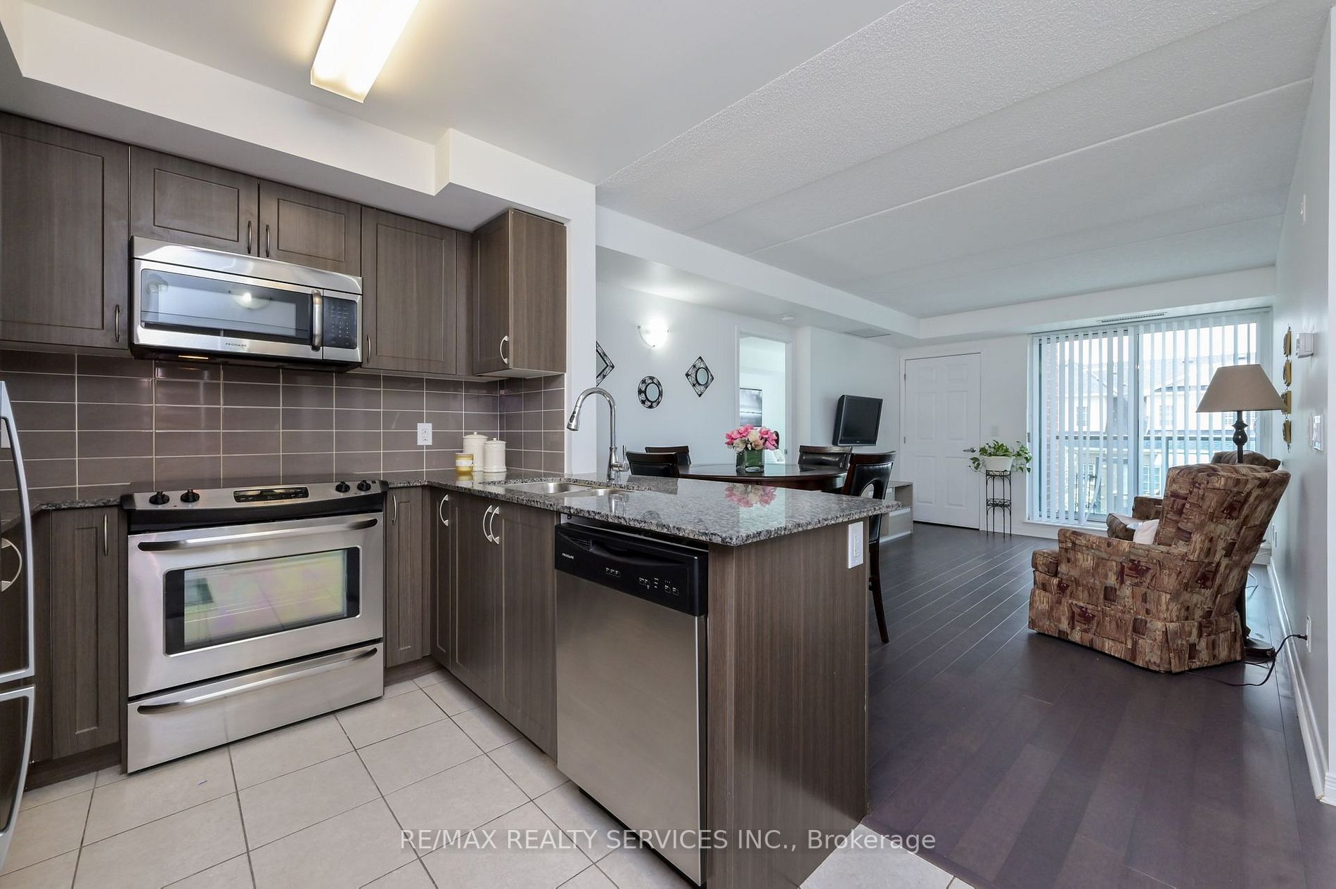 Listing W6046400 - Large Photo # 6