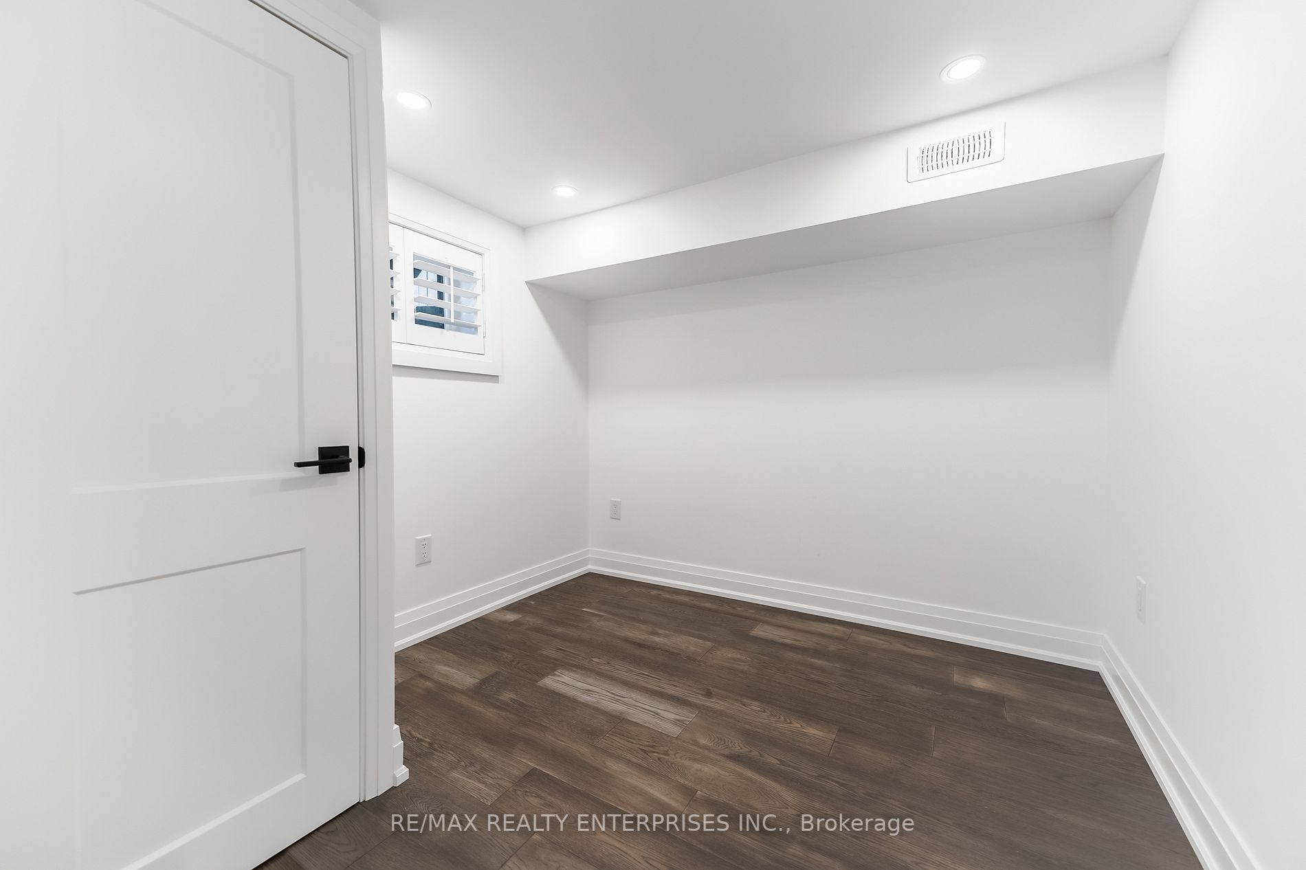 Listing W6046540 - Large Photo # 28