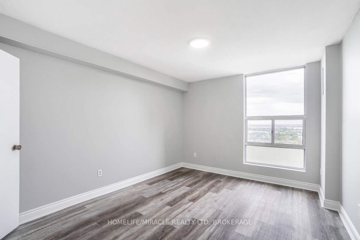 15 Kensington Rd, #1703