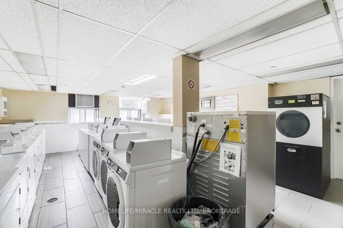 15 Kensington Rd, #1703