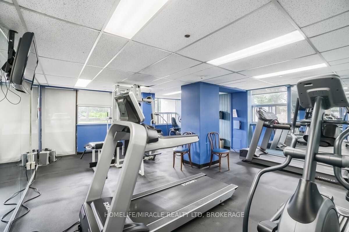 15 Kensington Rd, #1703
