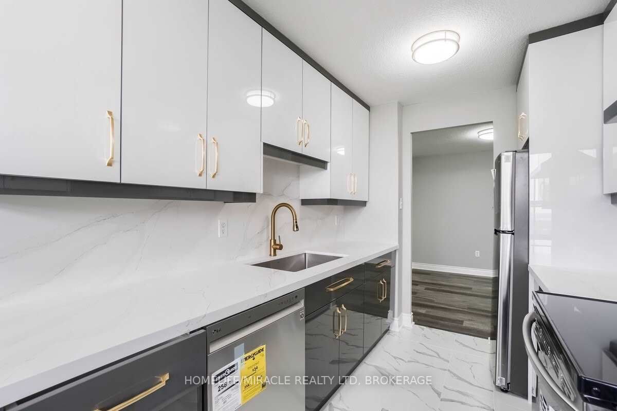15 Kensington Rd, #1703