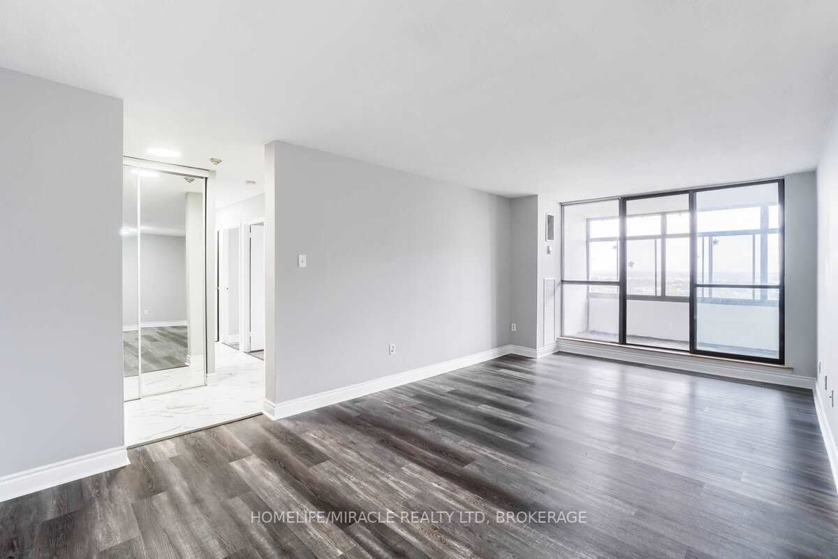 15 Kensington Rd, #1703