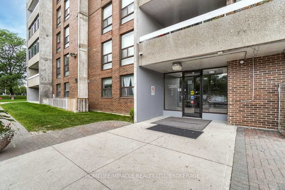 15 Kensington Rd, #1703