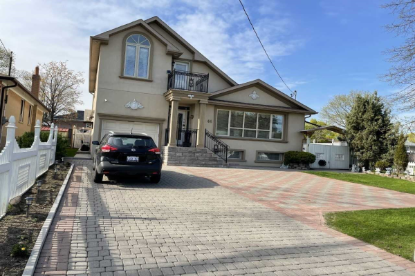 44 Eringate Dr, Toronto