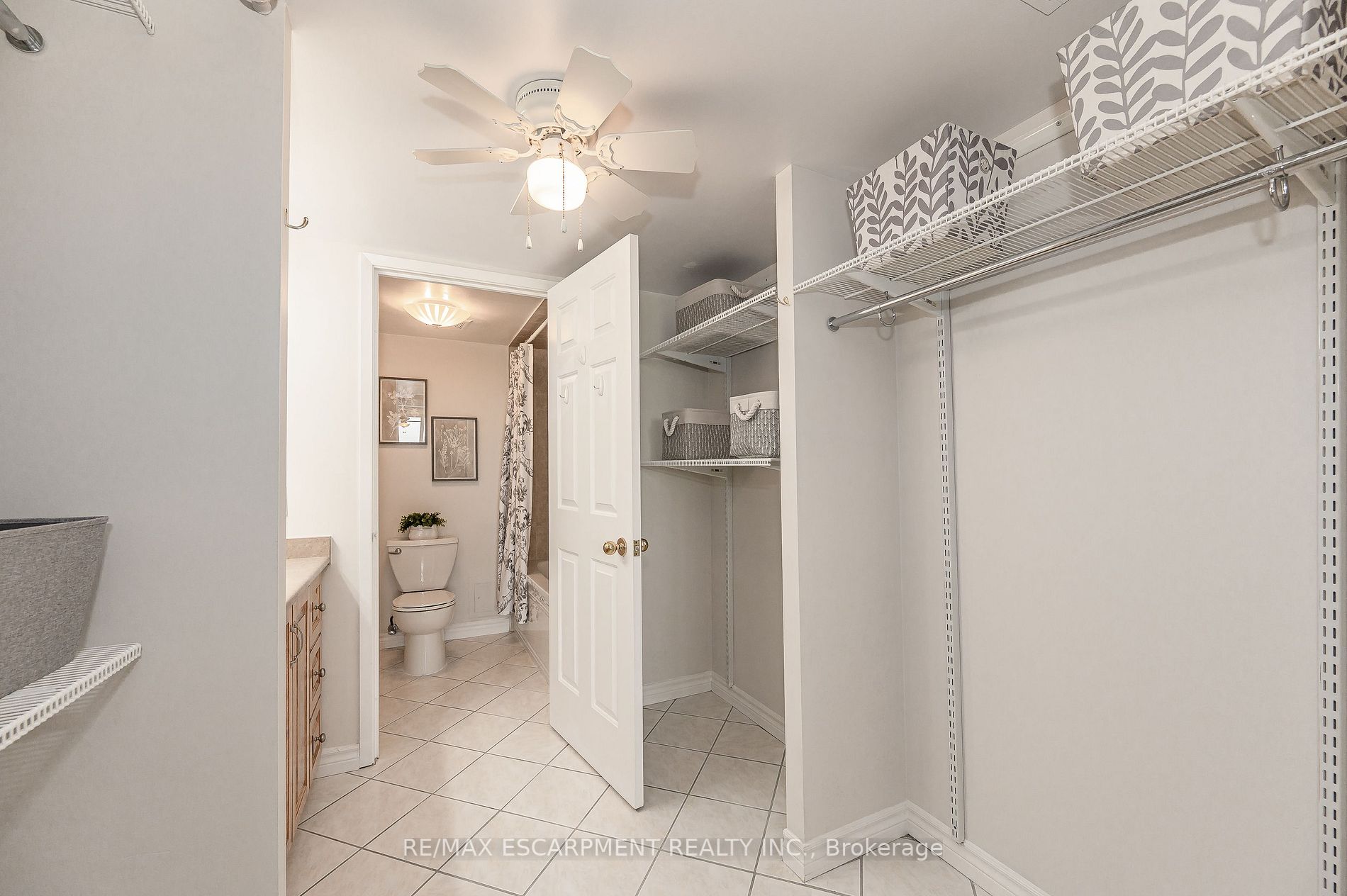 310 Mill St S, #801