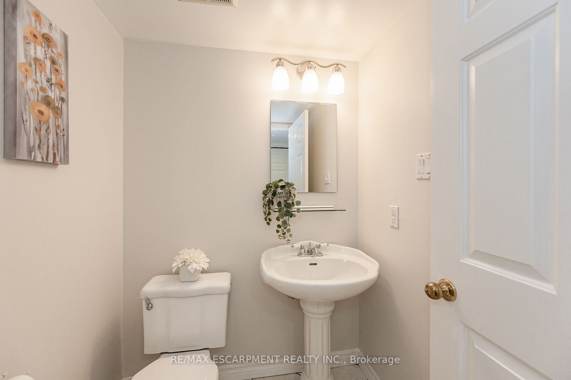310 Mill St S, #801