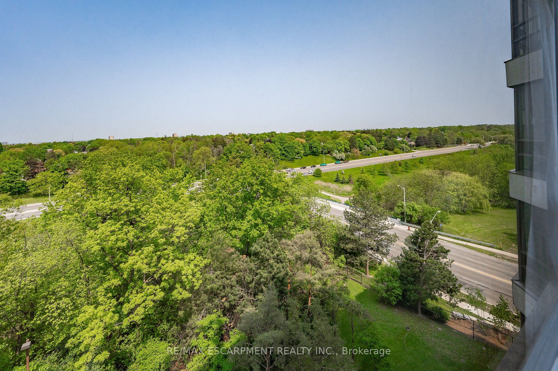 310 Mill St S, #801
