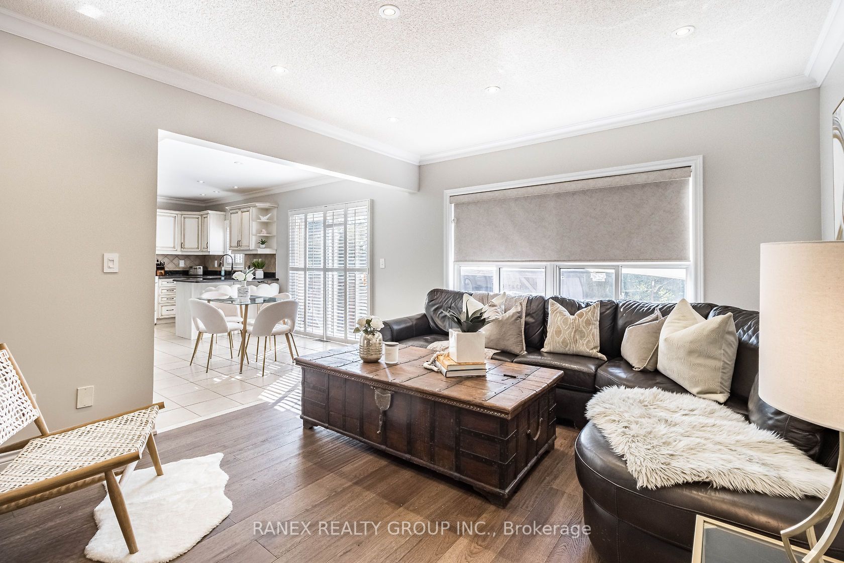 8 Sunnybrook Cres