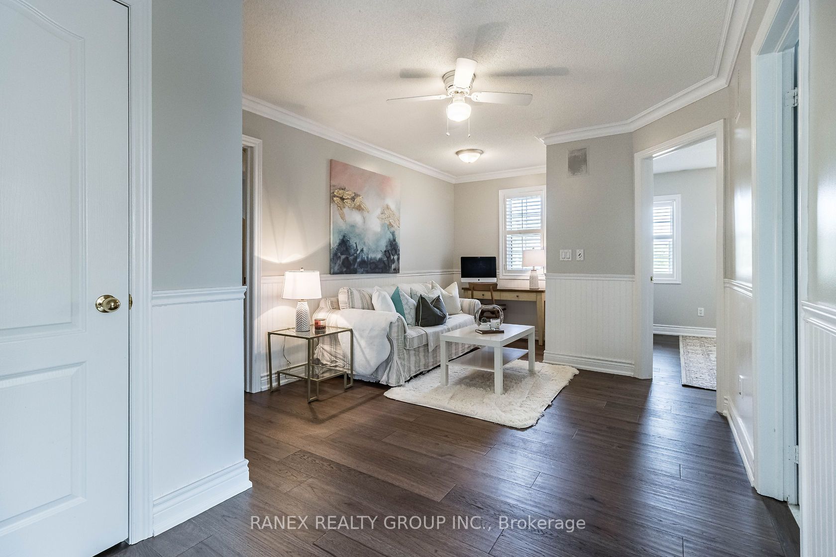 8 Sunnybrook Cres