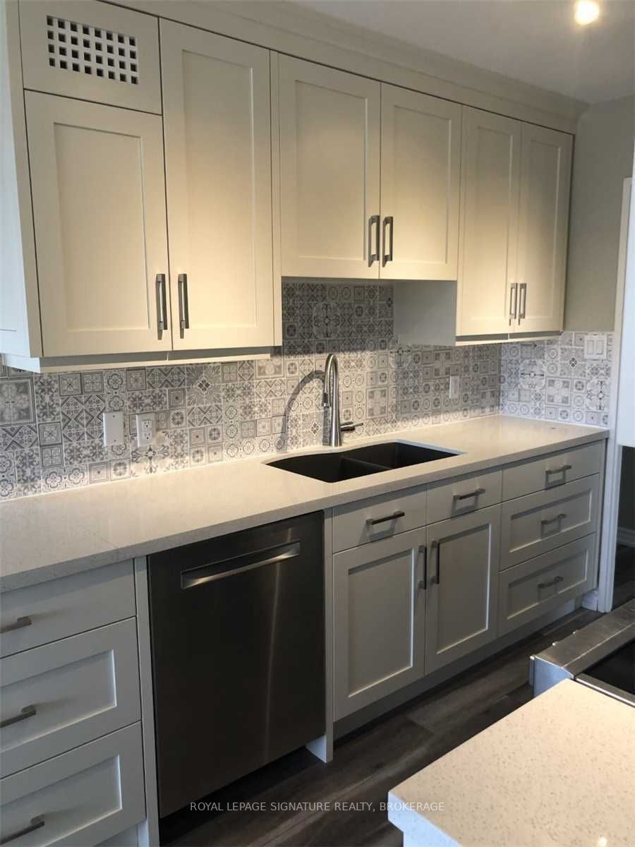 1580 Mississauga Valley Blvd, #702