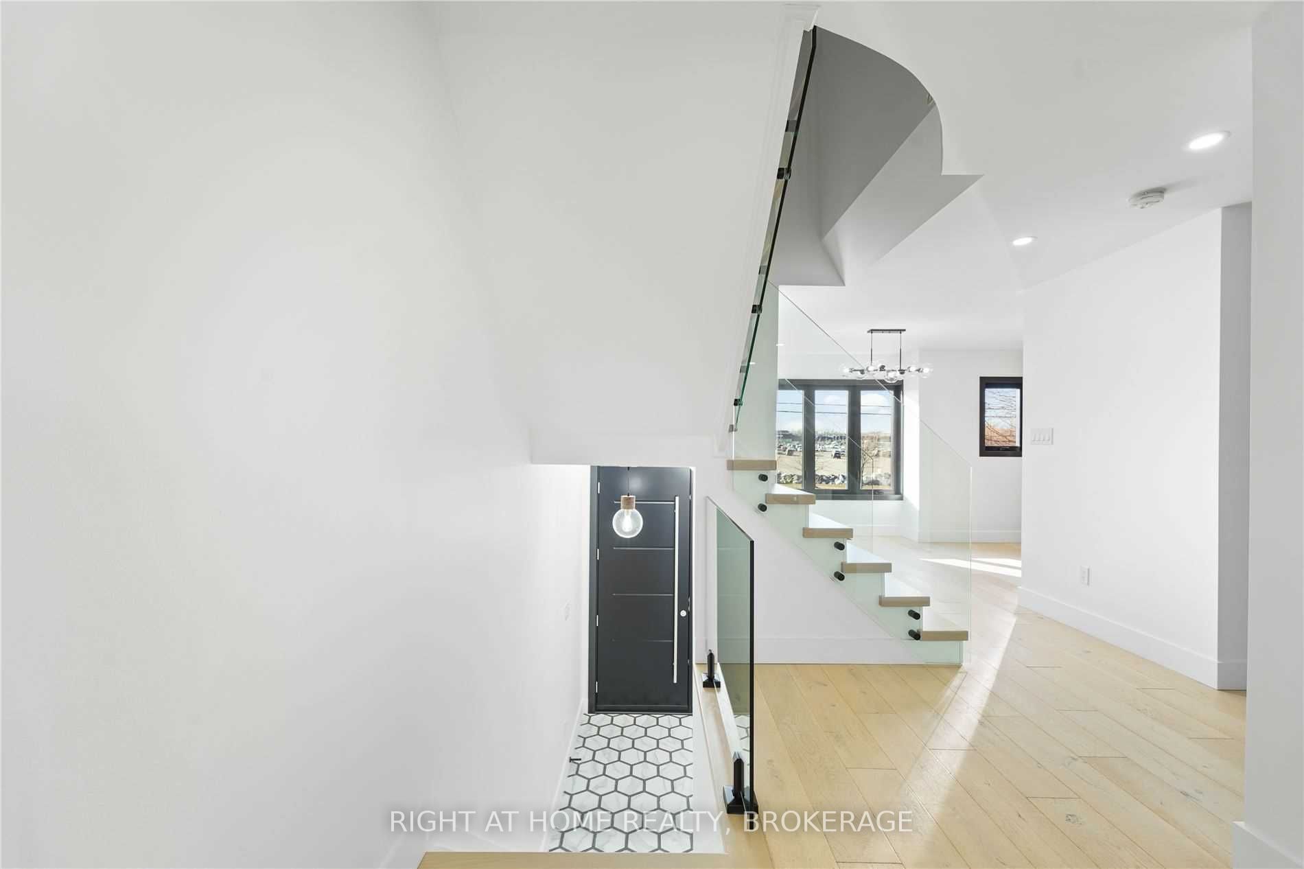 Listing W6047735 - Large Photo # 12