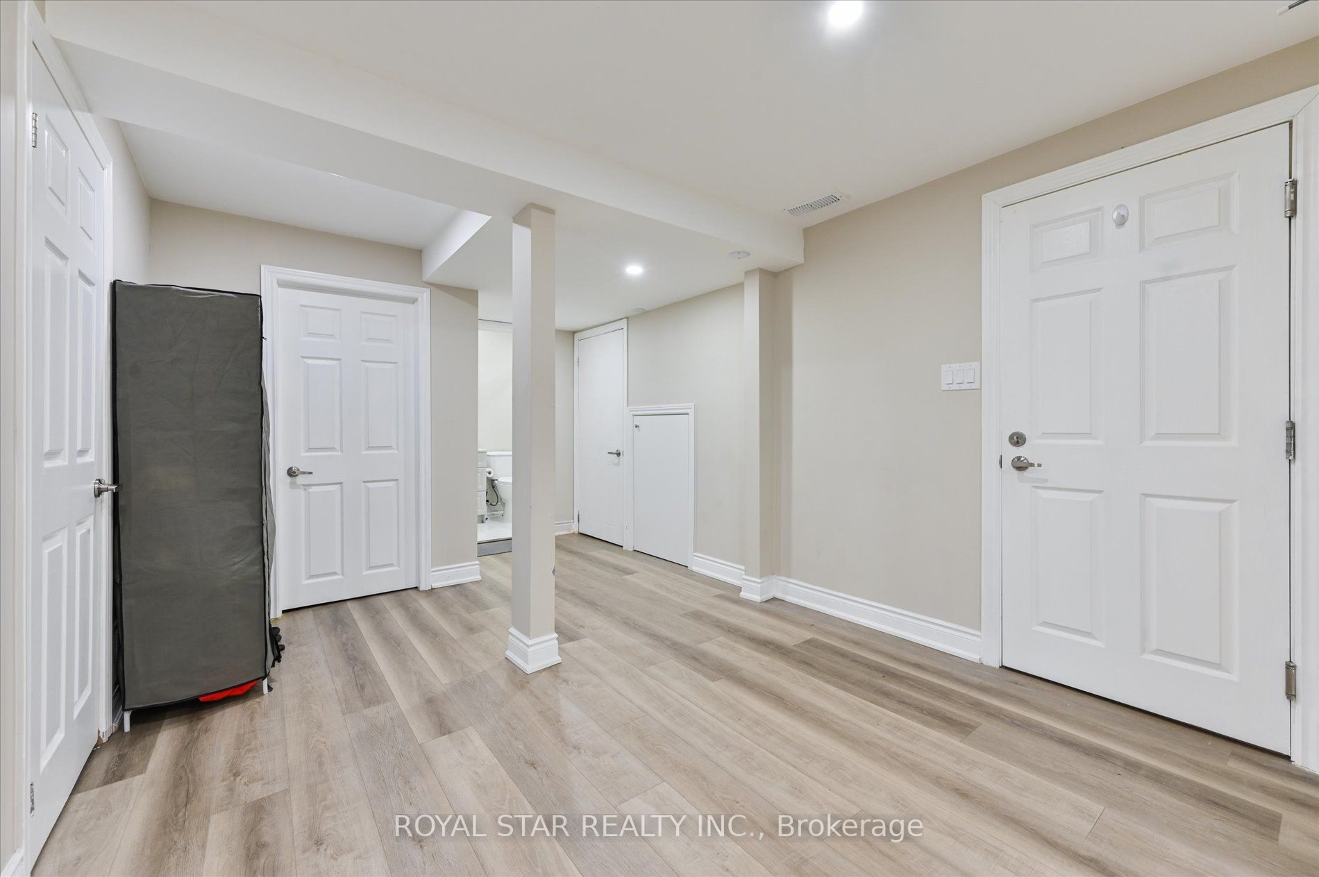 Listing W6047832 - Large Photo # 23