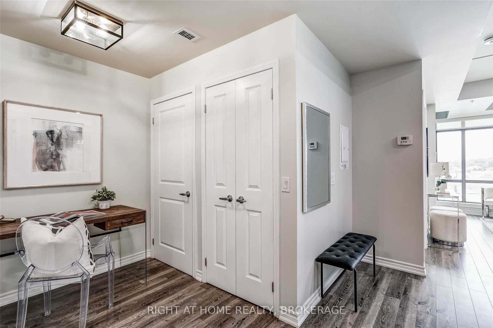 2522 Keele St, #515