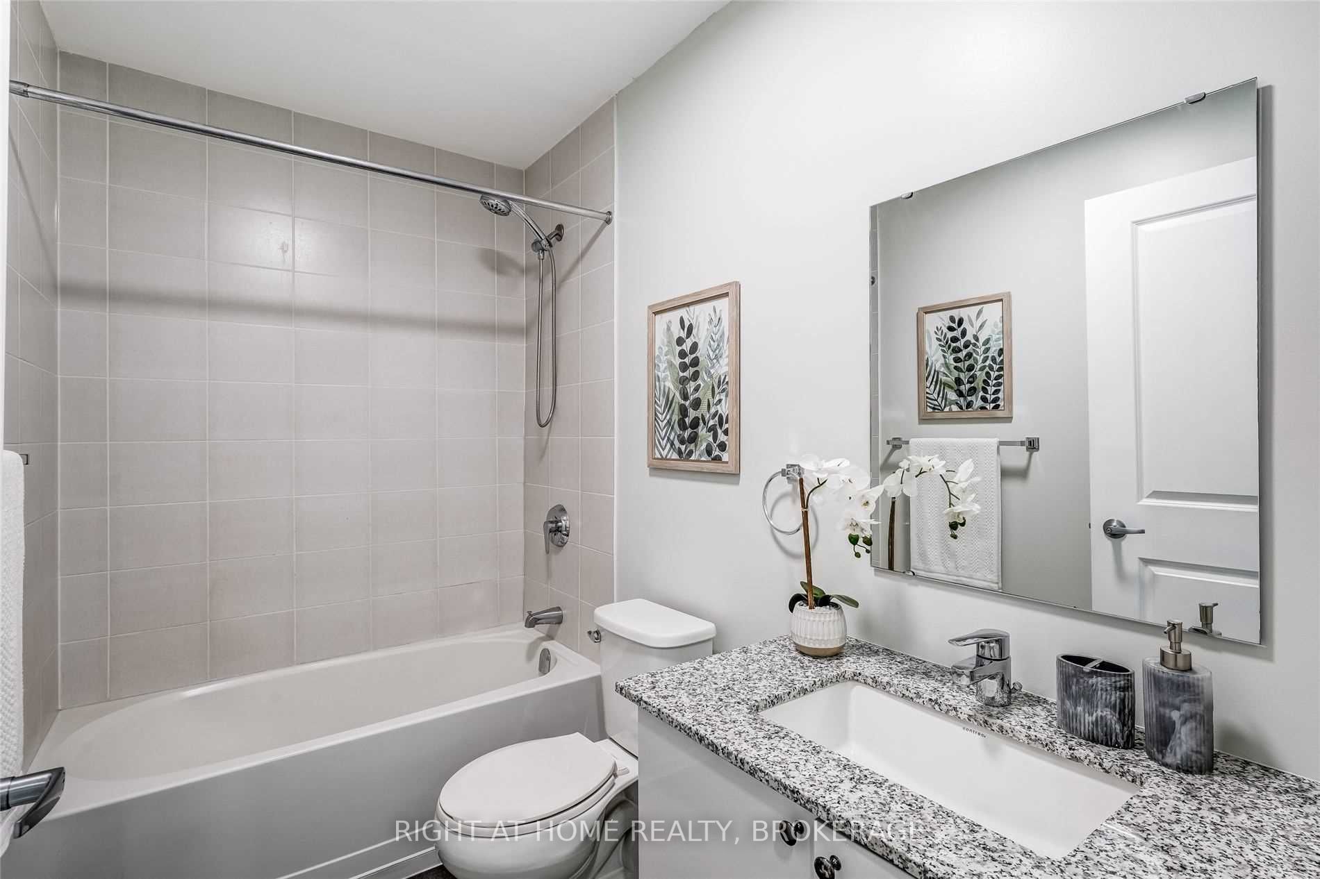 2522 Keele St, #515