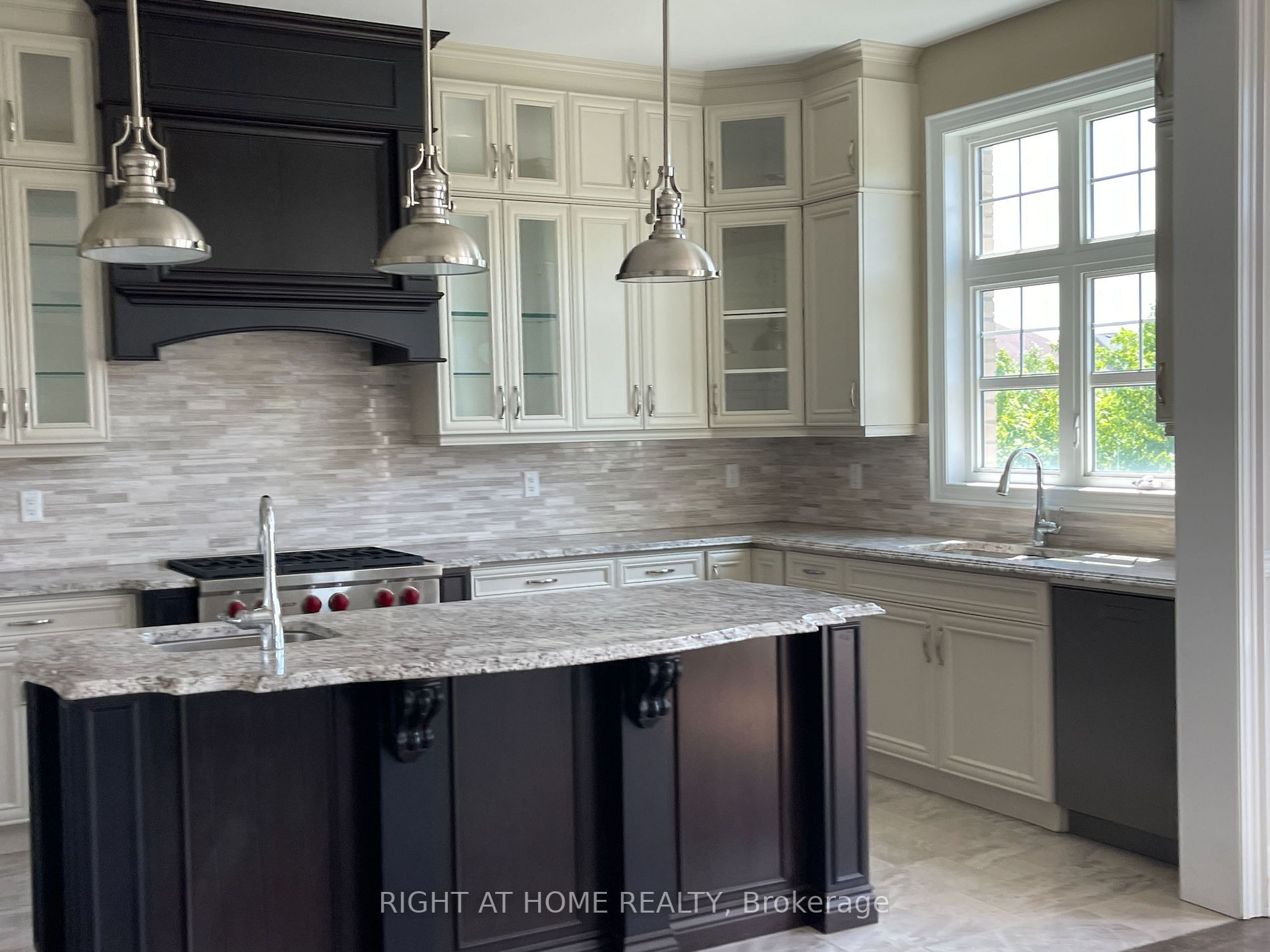 Listing W6048480 - Large Photo # 2