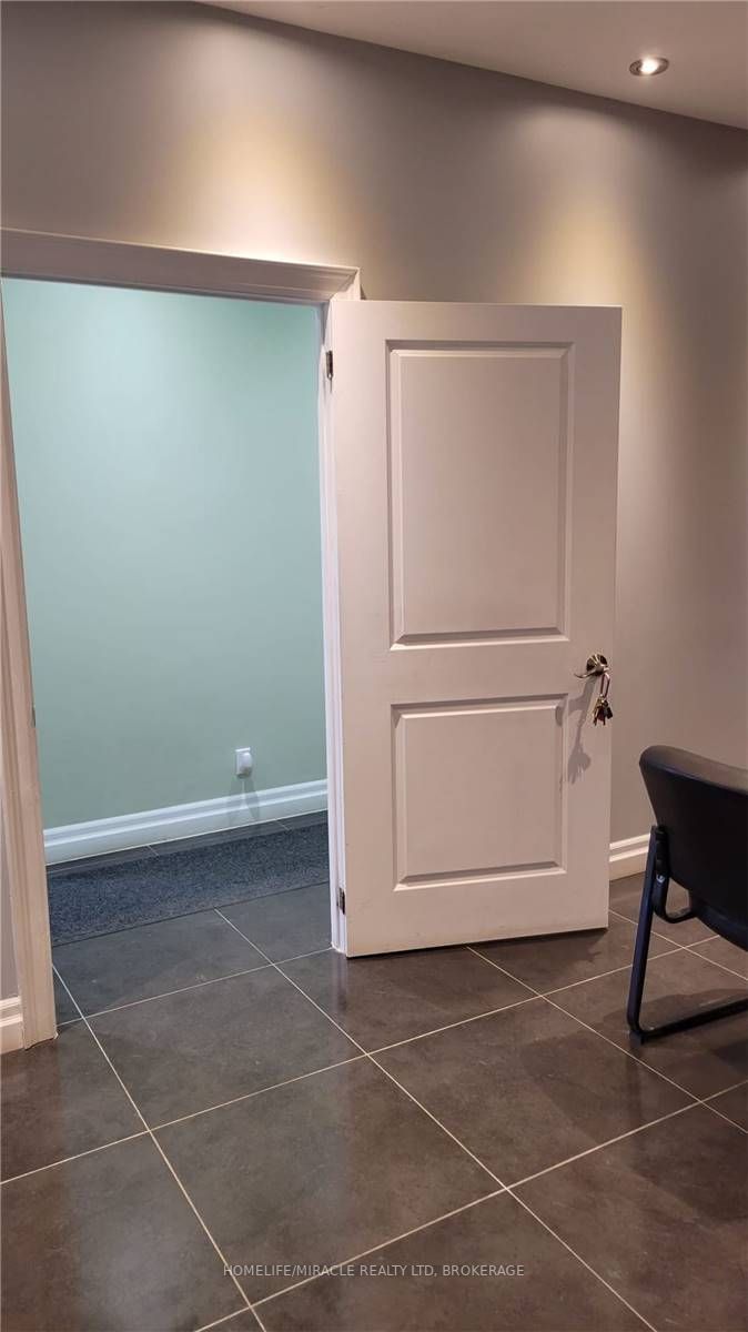 2400 Wyecroft Rd, #13