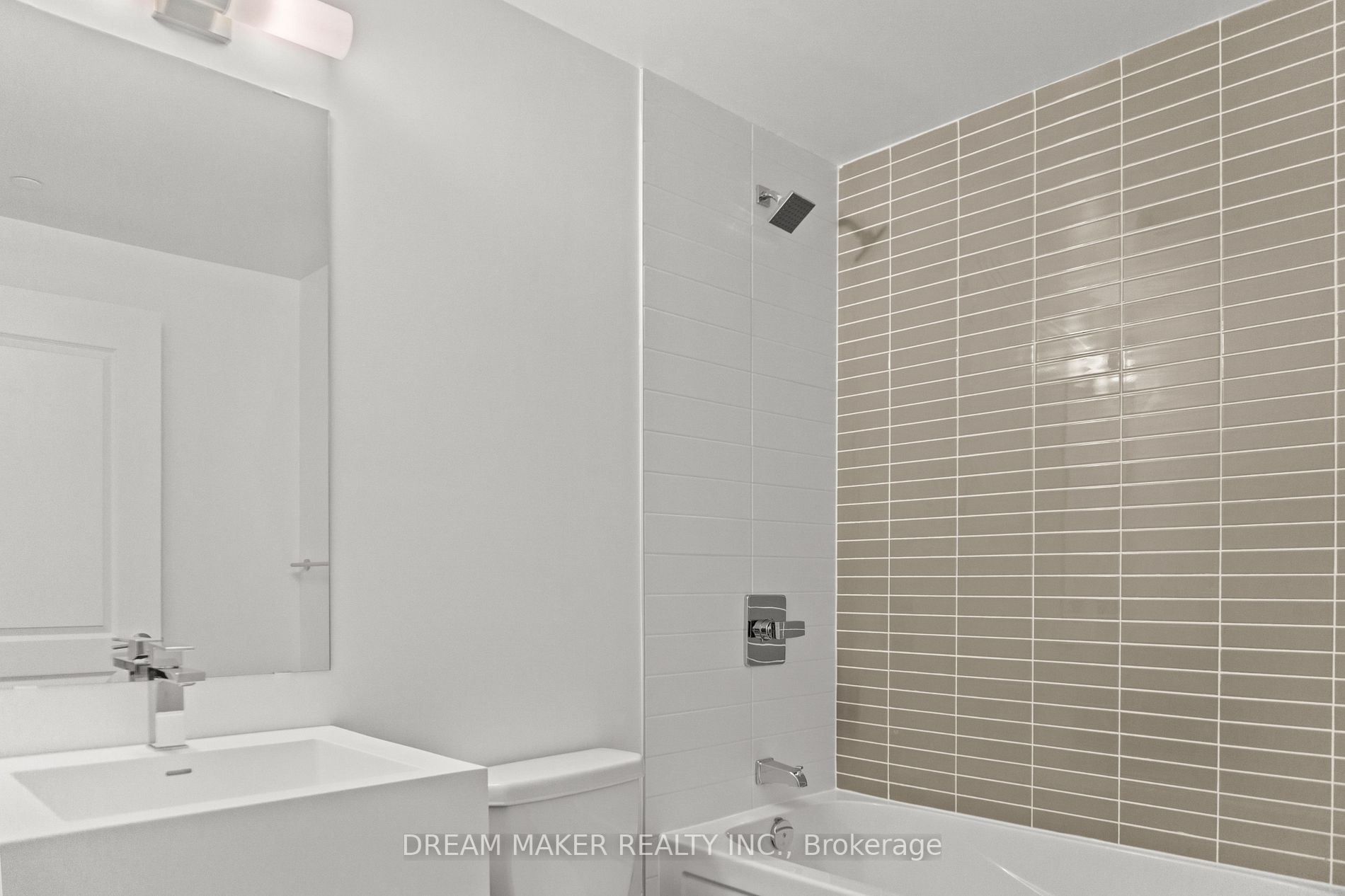 25 Neighbourhood Lane, #407