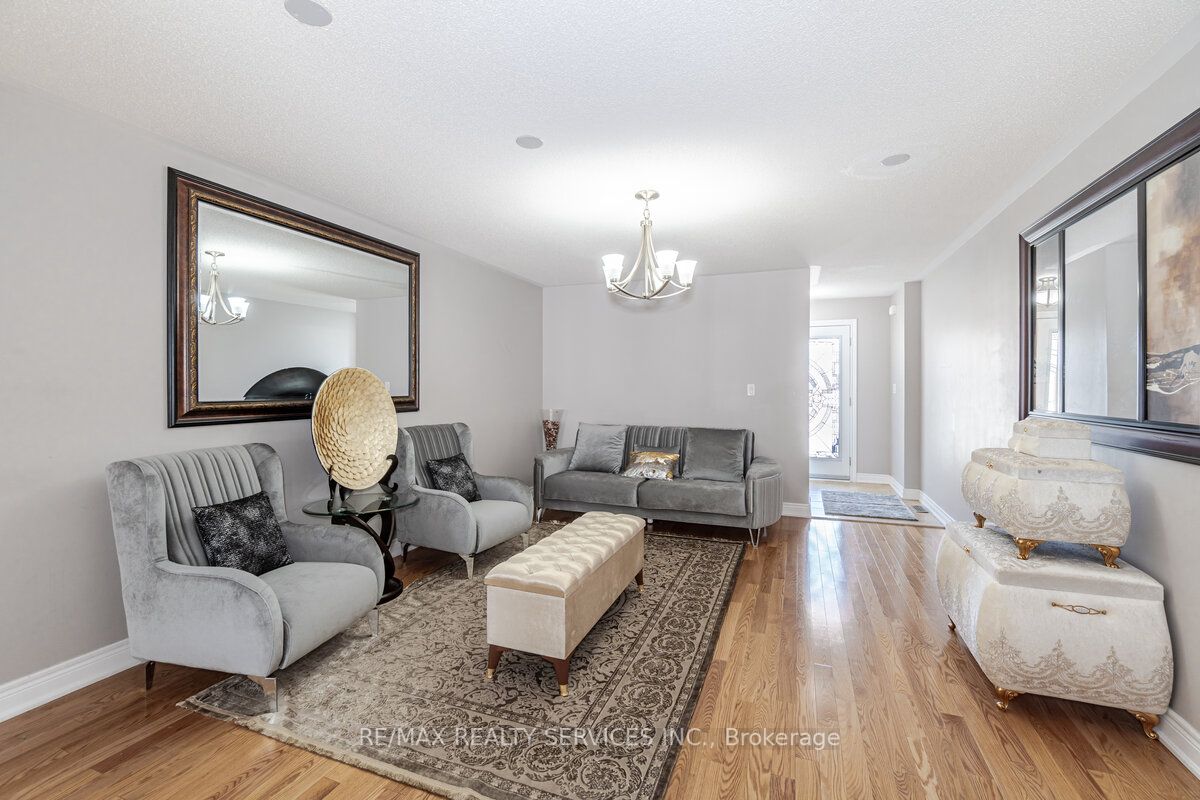 Listing W6048556 - Large Photo # 3