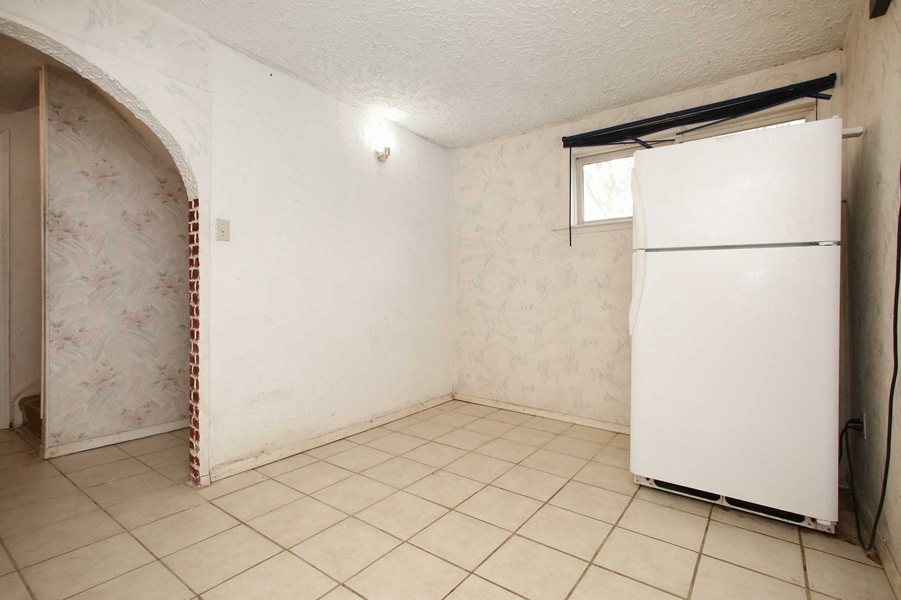 3337 Rhonda Valley