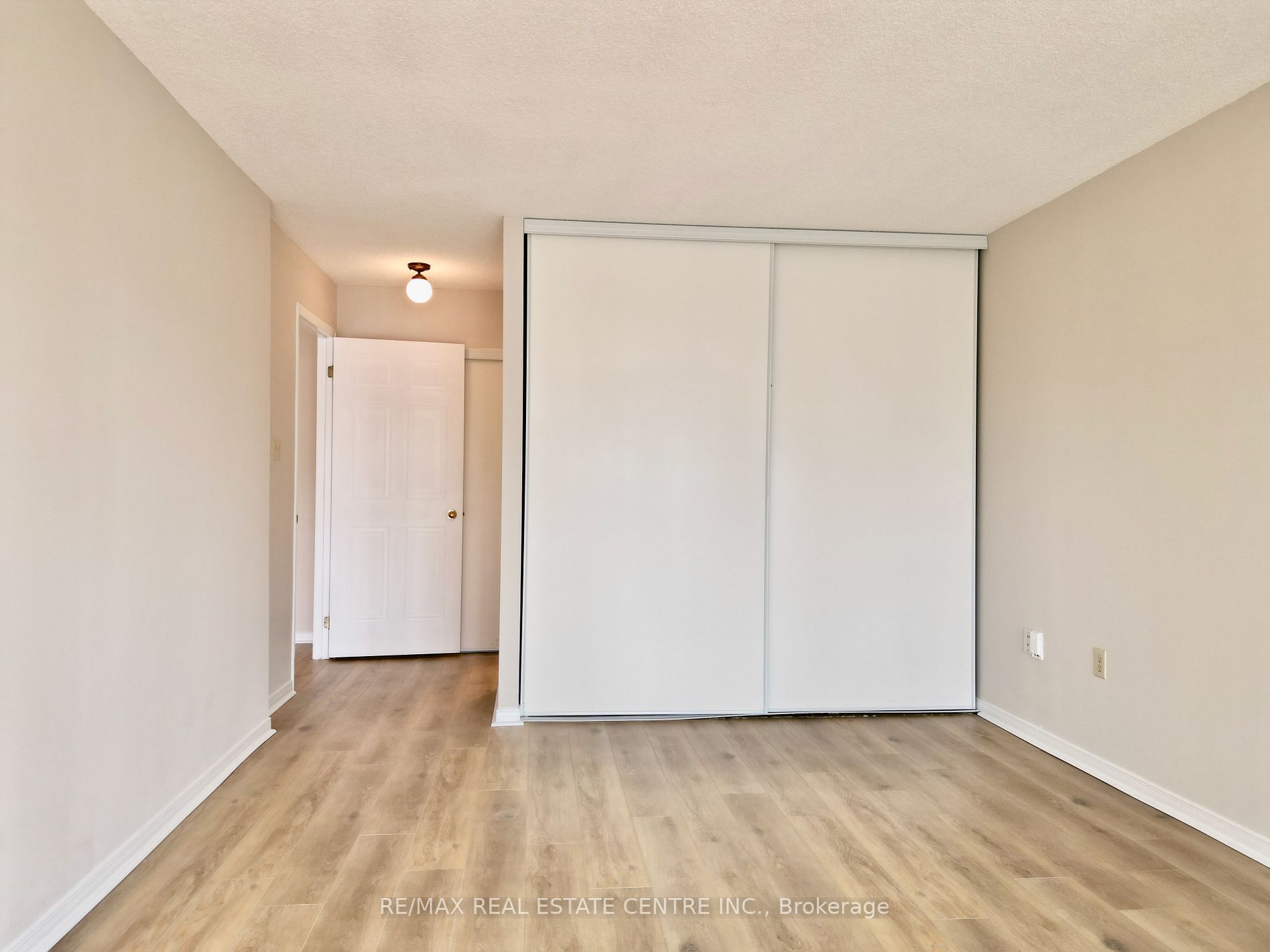 Listing W6048800 - Large Photo # 16