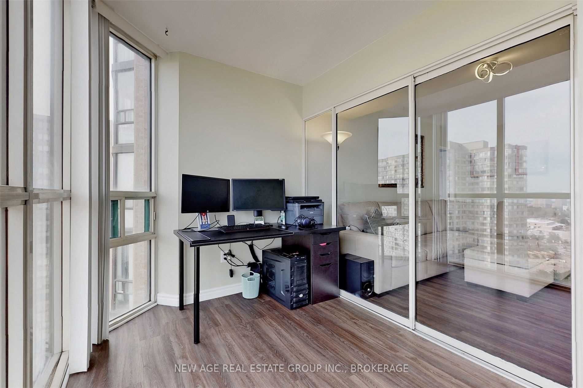265 Enfield Pl, #1710