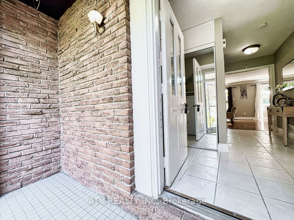 Listing W6048848 - Large Photo # 3