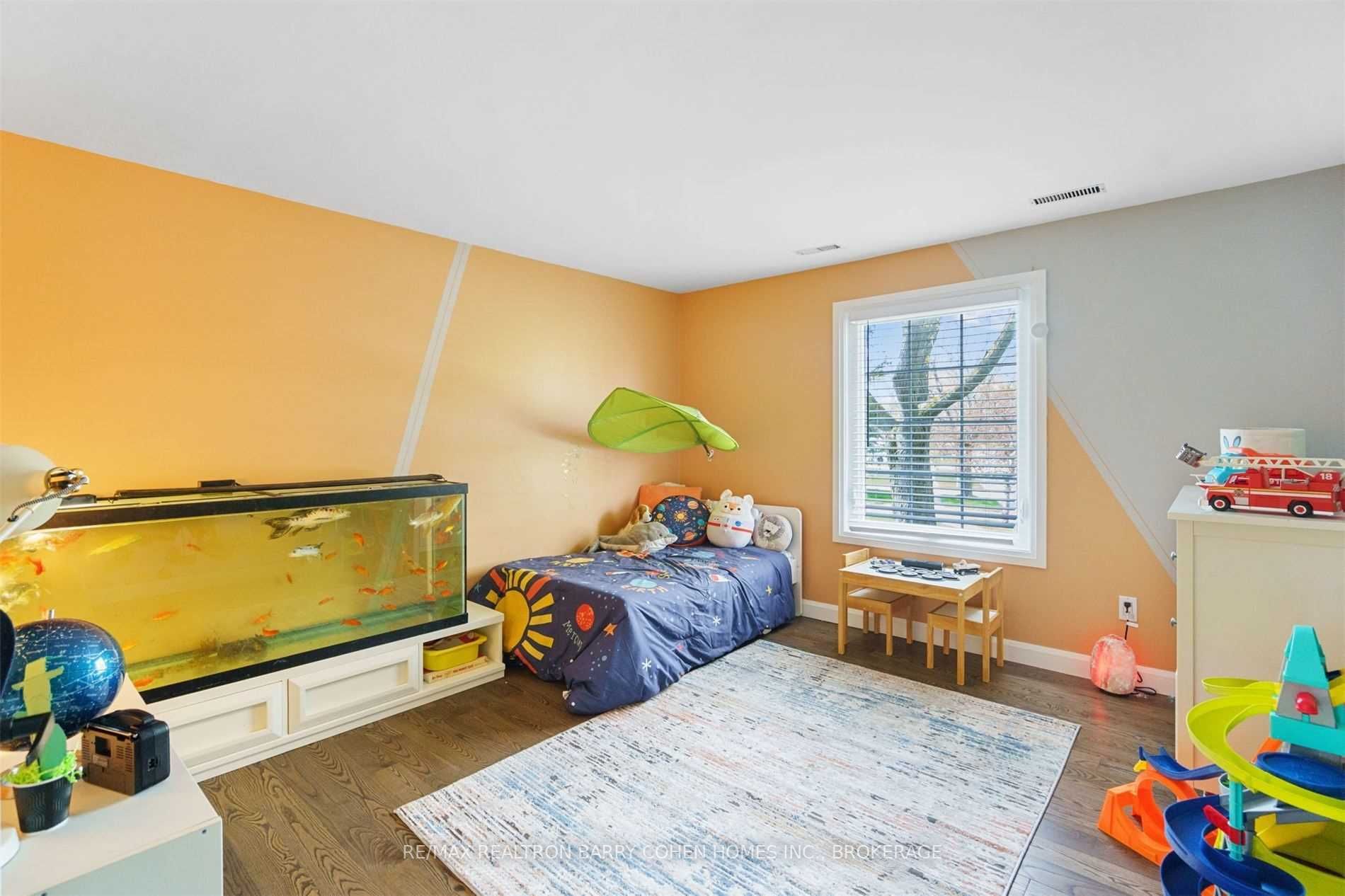 2130 Jenner Court