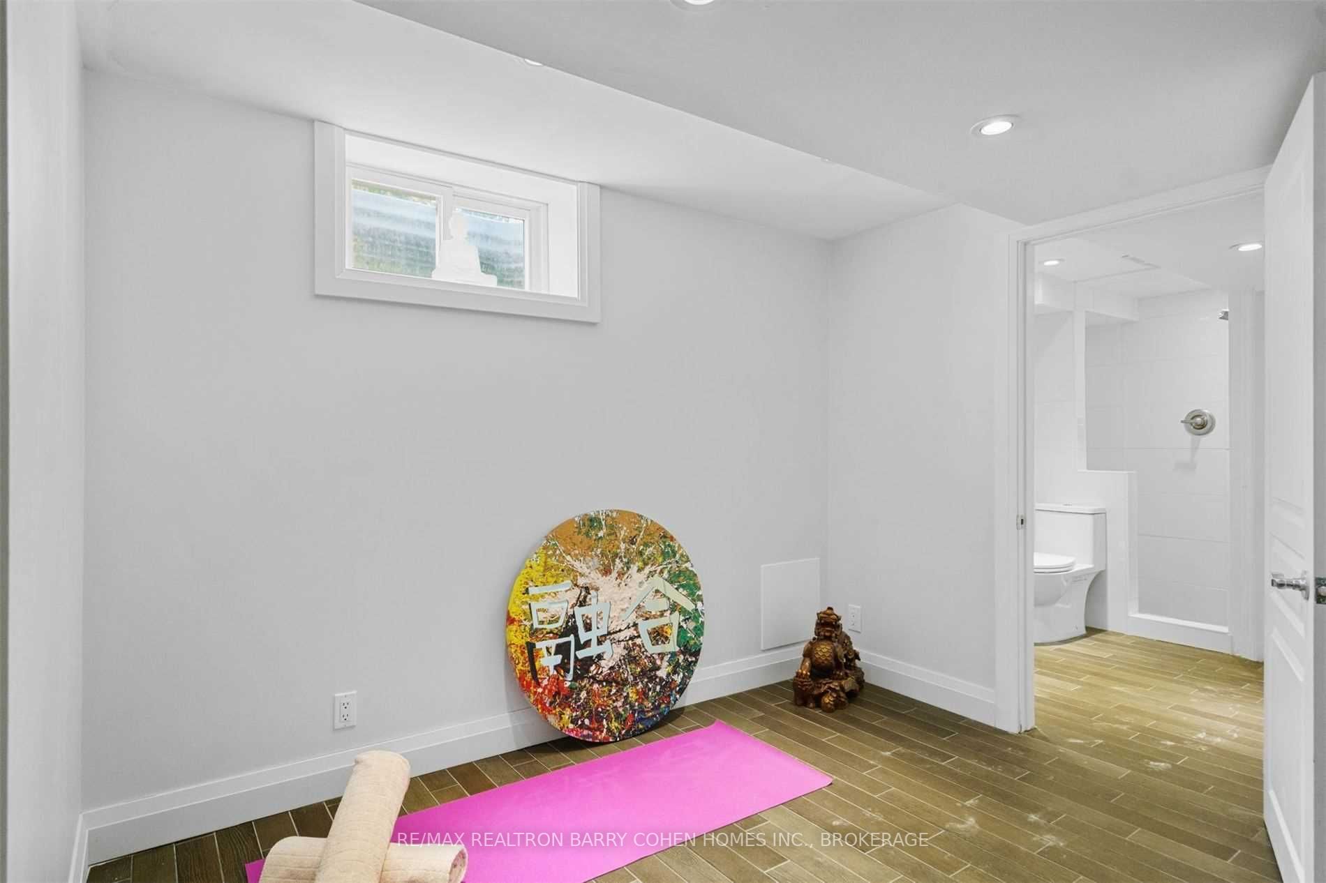 2130 Jenner Court