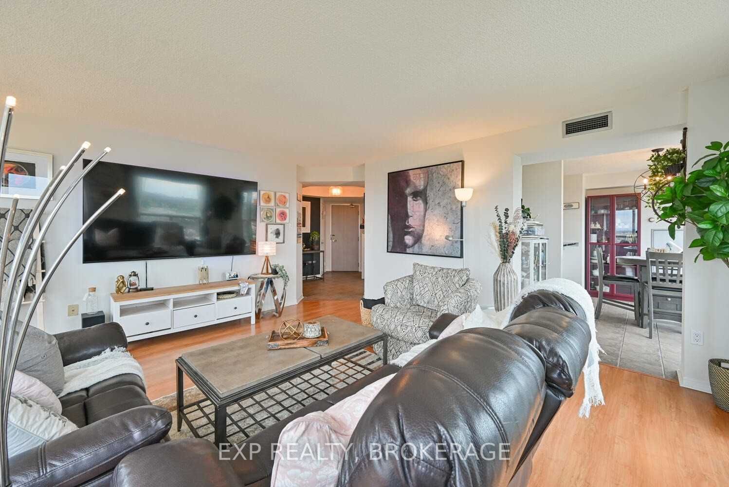 Listing W6049409 - Large Photo # 10