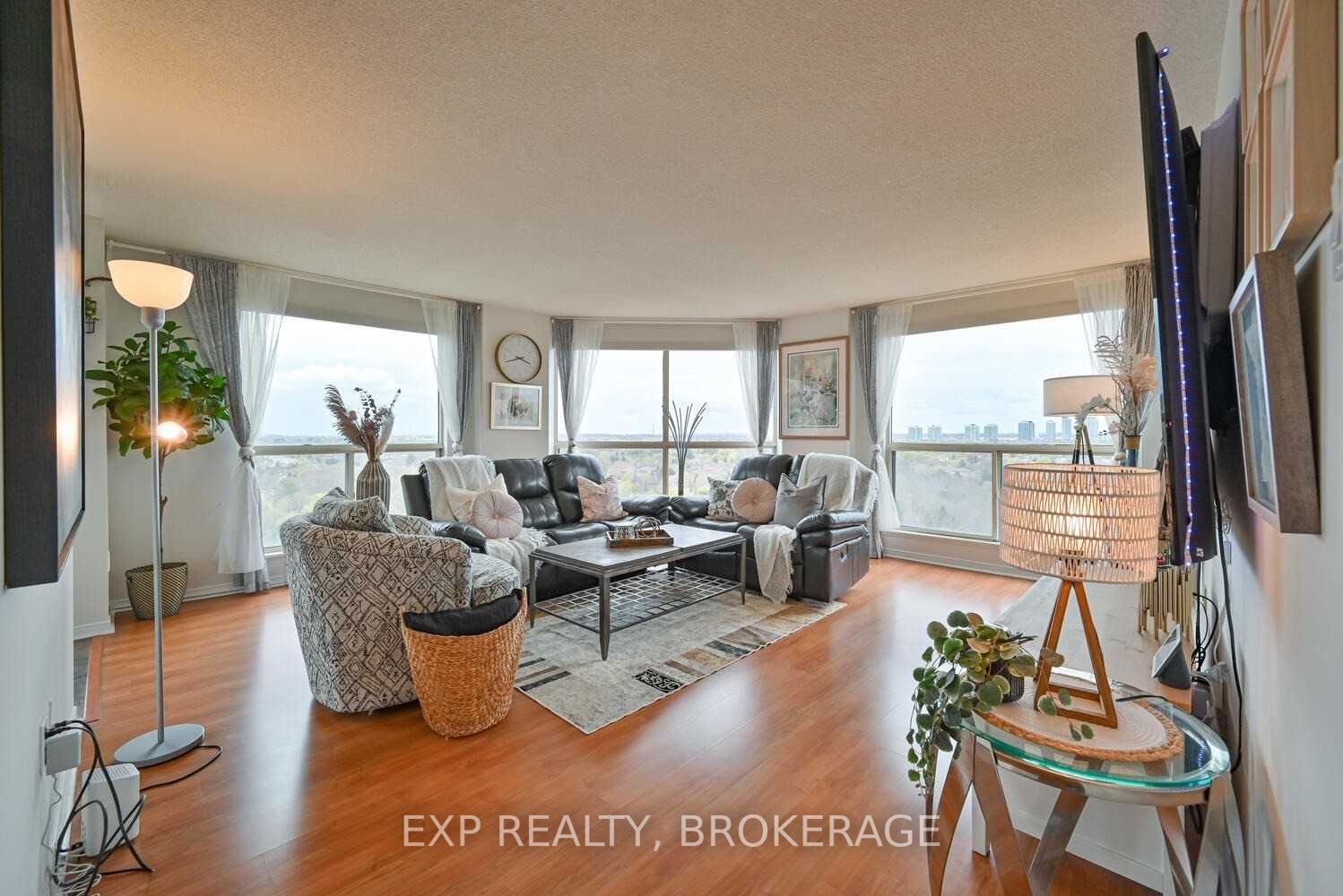 Listing W6049409 - Large Photo # 6