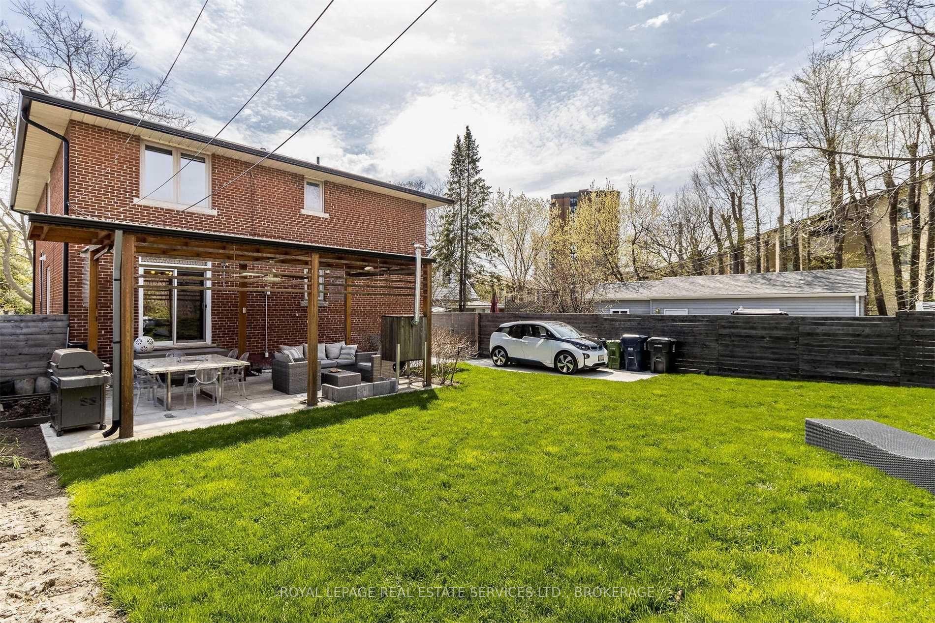 22 Branch Ave